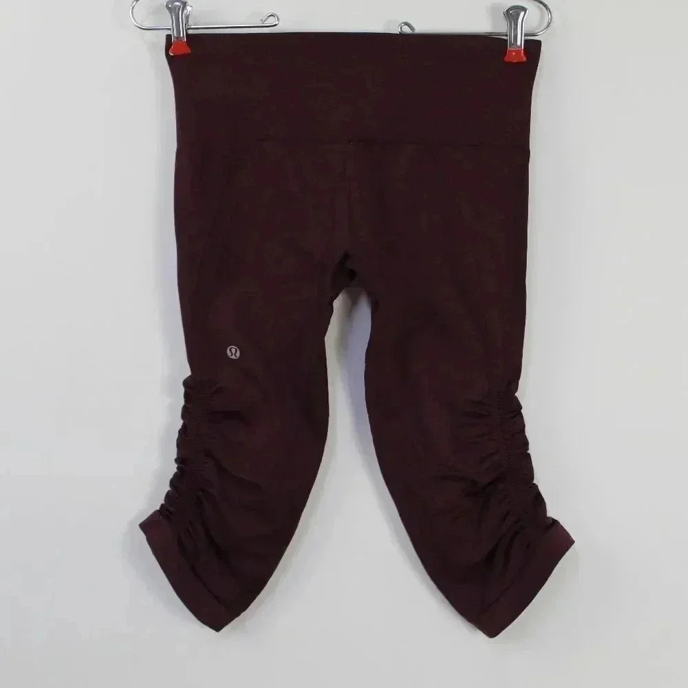 Lululemon in the flow crop Bordeaux 4 - Picture 6 of 15